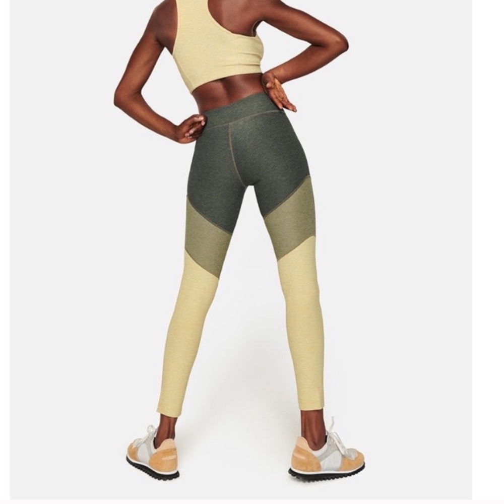Outdoor Voices Springs Legging Olive/Willow/Hemp.